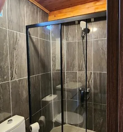 מלון Sapanca Kanarya Doga Evleri *
